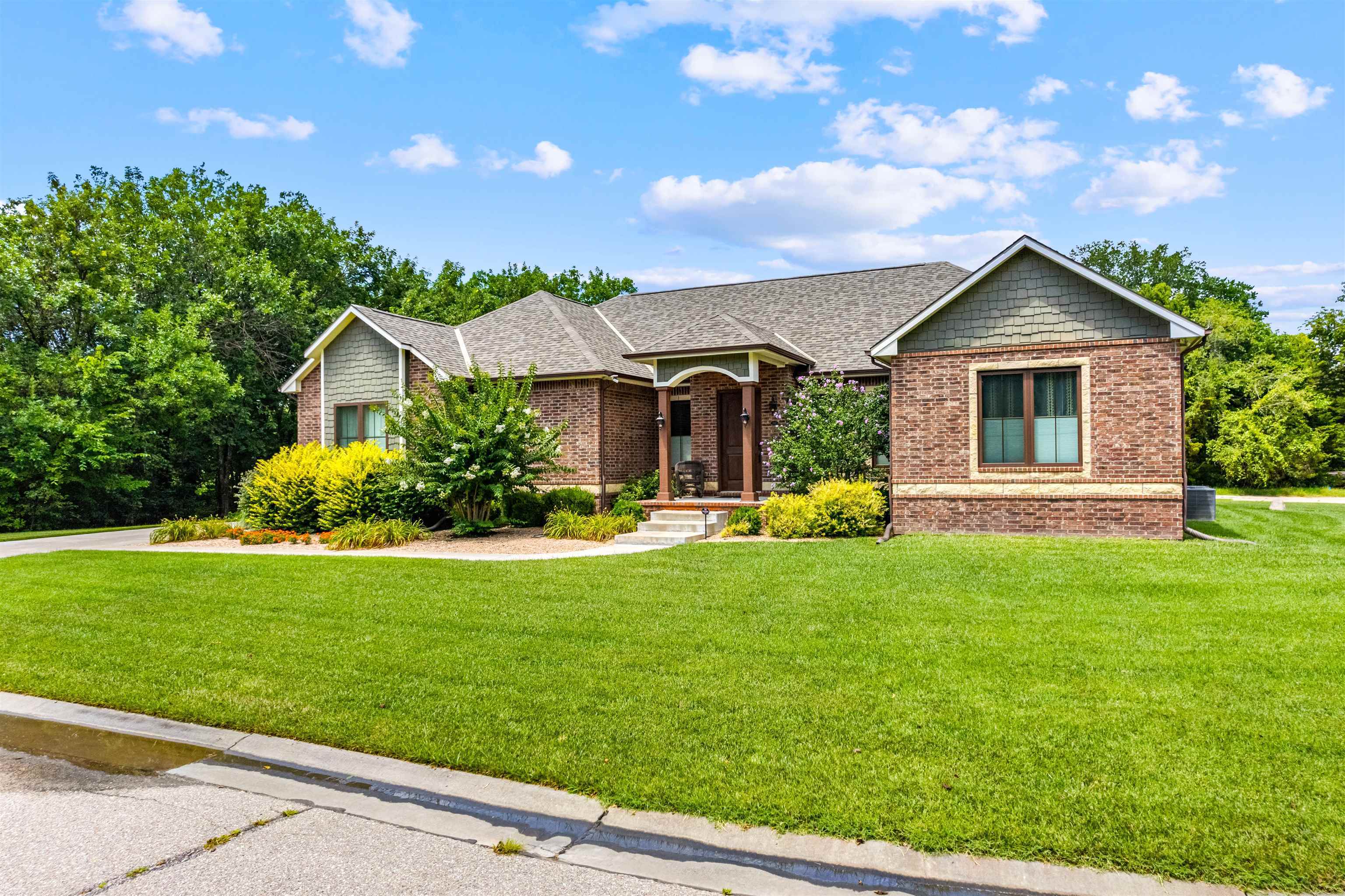 Property Photo: 517 S Clear Creek Cir KS 67230