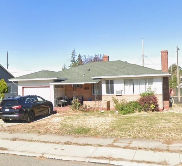 Property Photo:  3511 E 29th Ave  WA 99223 