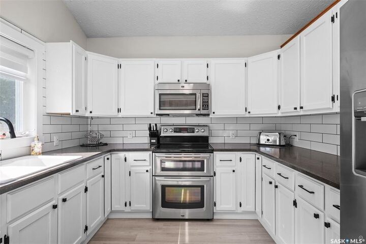 Property Photo:  1337 Musk Road  SK S6V 6P9 