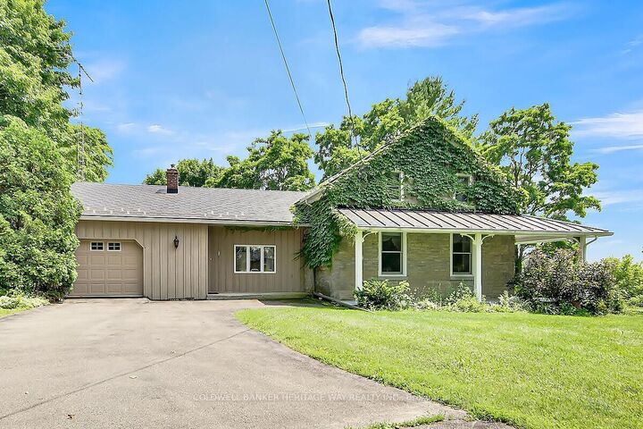 Photo de la propriété: 120 Kilmarnock Road ON K7A 5B8