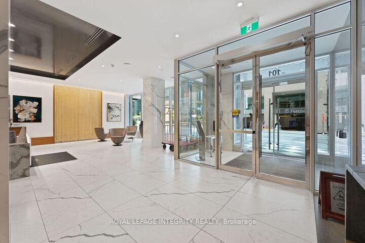 Property Photo: 101 Queen Street 802 ON K1P 0B7