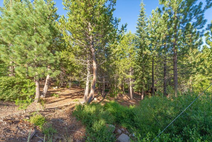 Property Photo: 13845 Hillside Drive CA 96161-000