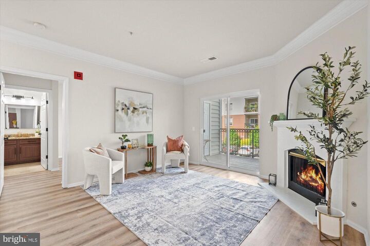 Property Photo: 1571 Spring Gate Drive 6213 VA 22102