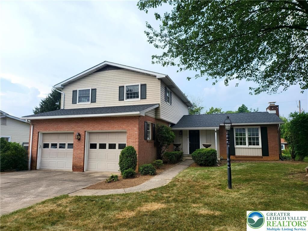 Property Photo:  1030 N 10th Street  PA 18052 