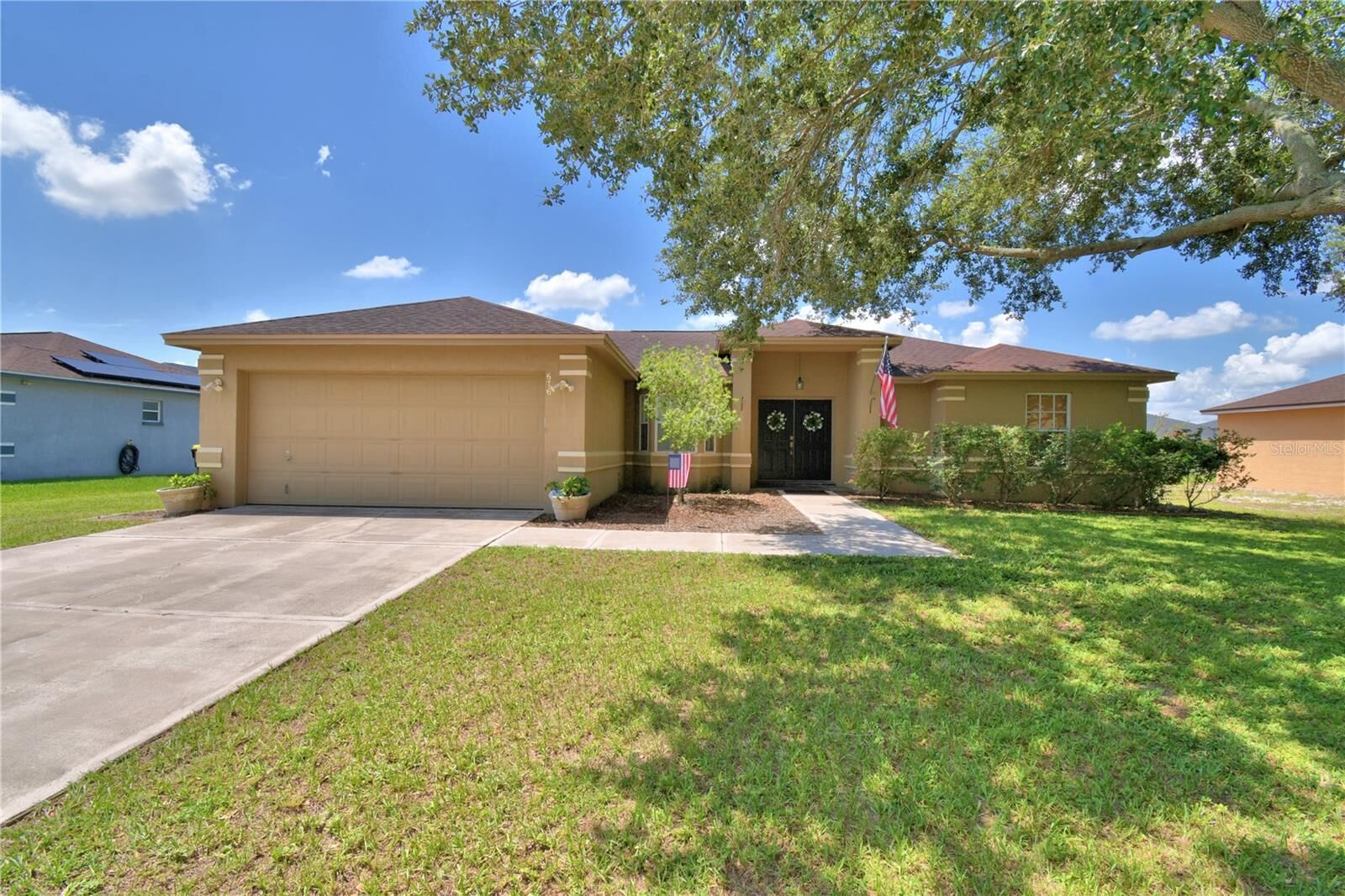 Property Photo:  676 Berkley Pointe Drive  FL 33823 
