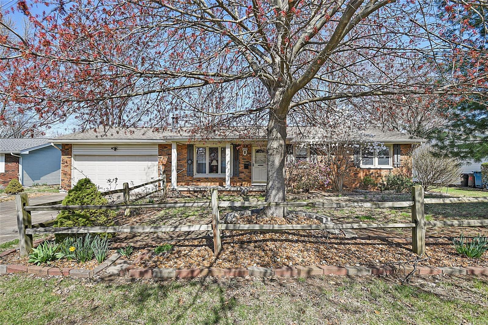 Property Photo: 405 Oregon Street IL 62010