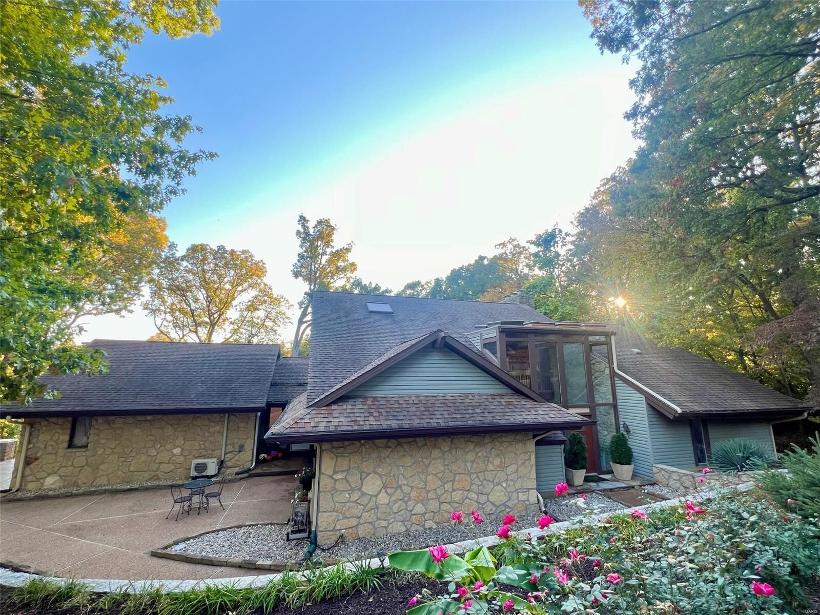 Property Photo: 3311 Whiteclif Lane IL 62035