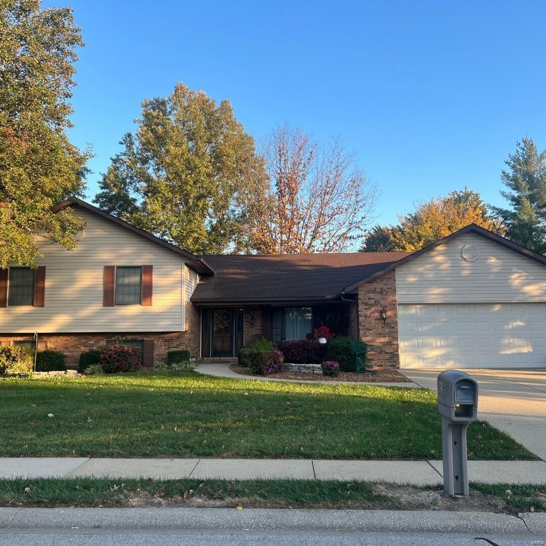 Property Photo:  618 St Nicholas  IL 62269