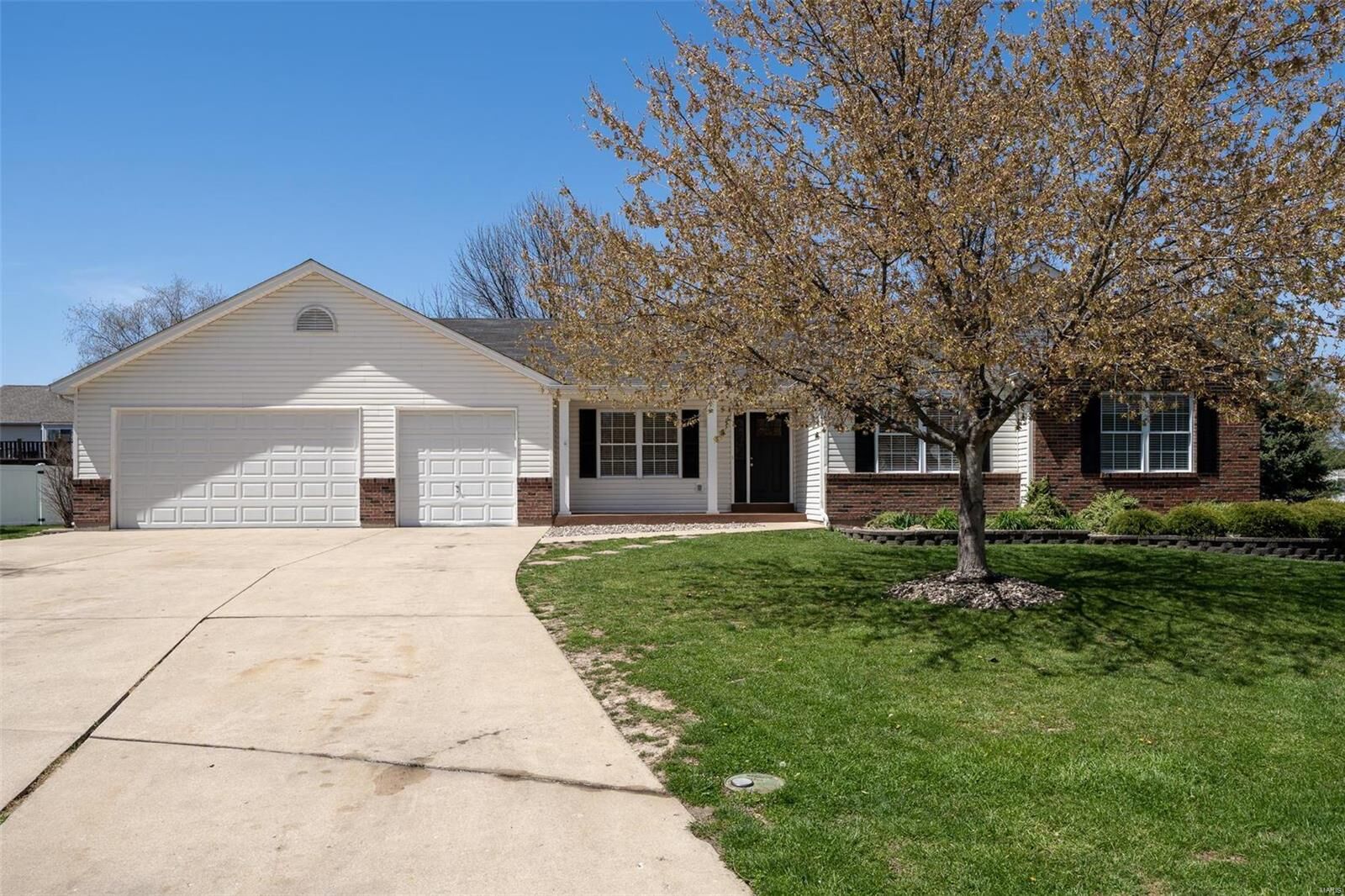 Property Photo:  1405 Indian Springs  MO 63366 