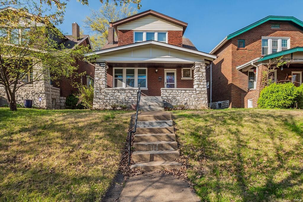 Property Photo: 3638 Bellerive Boulevard MO 63116