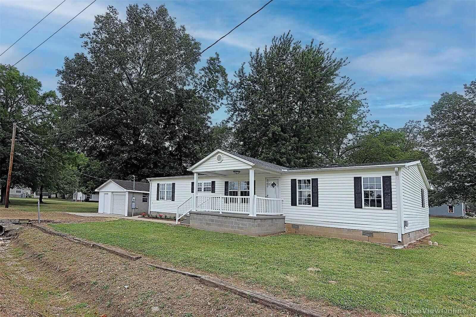 Property Photo:  111 Cottage Street  MO 63736 