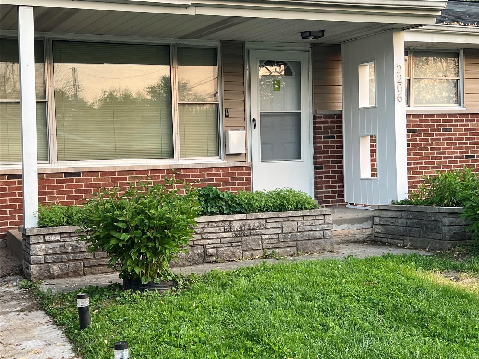 Property Photo:  2206 Hollis Drive  MO 63136 