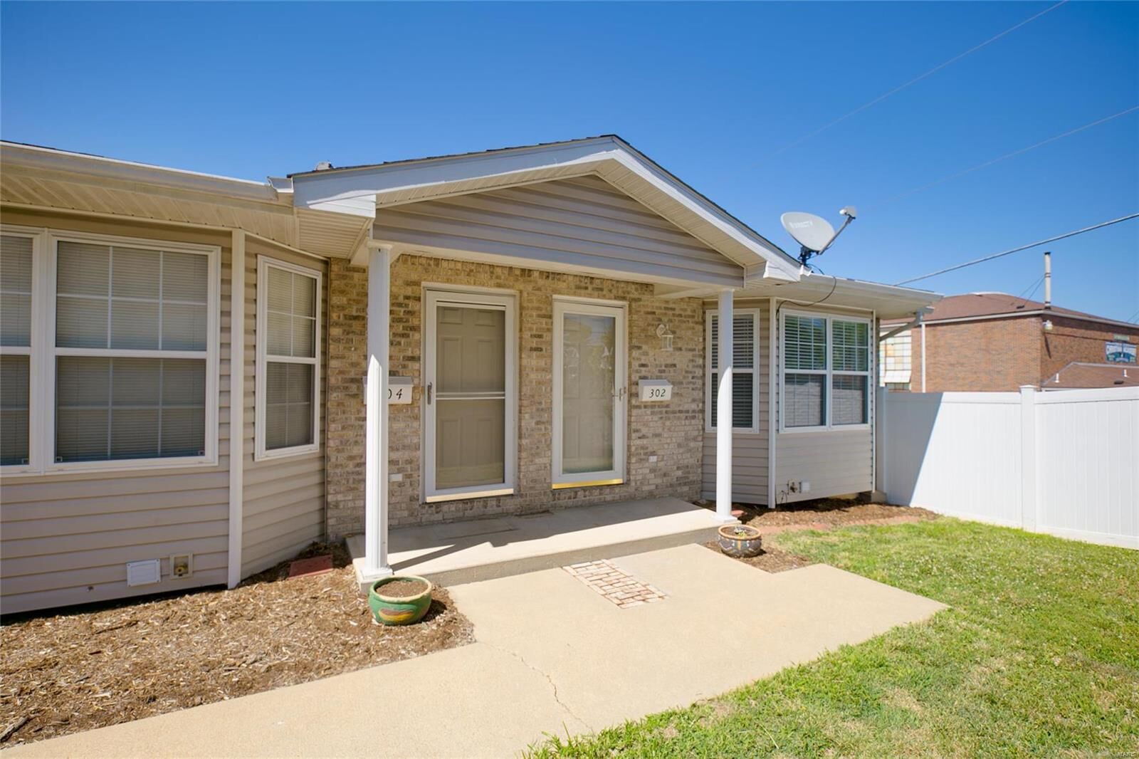 Property Photo: 302 S Fifth Street MO 63028