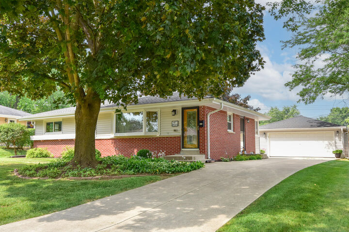 Property Photo: W171n9335 Briarwood Ter WI 53051