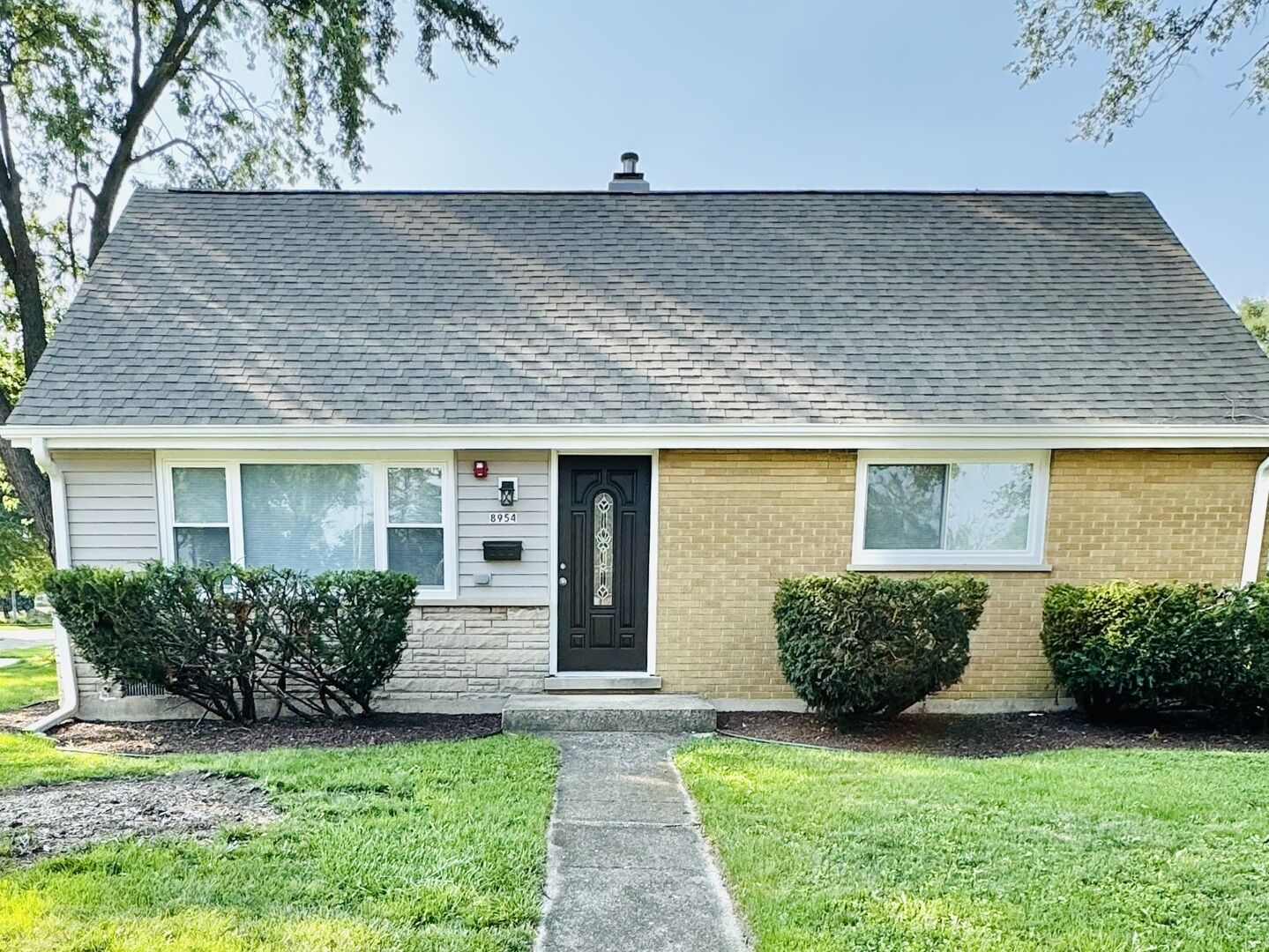 Property Photo:  8954 Southfield Drive  IL 60455 