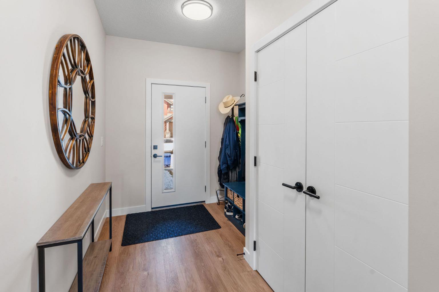 Property Photo:  201 Cooperswood Green SW 204  AB T3B 3Y6 