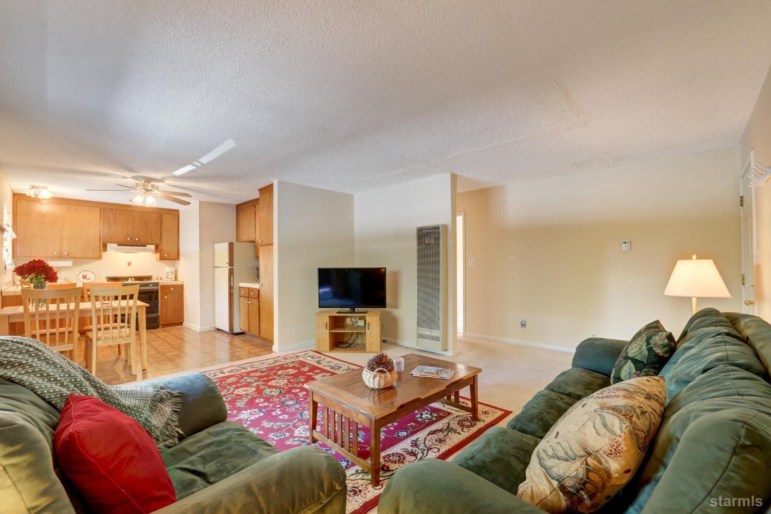 Property Photo: 1281 Bonanza Avenue 13 CA 96150
