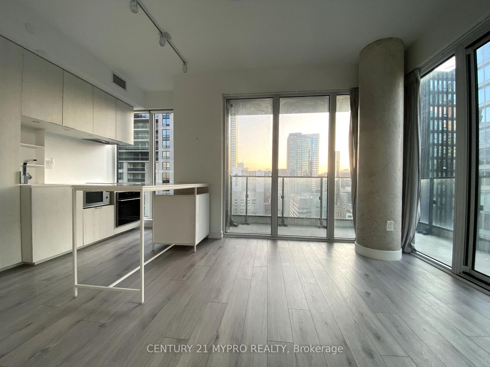 Photo de la propriété:  77 Shuter Street 2313  ON M5B 0B8 