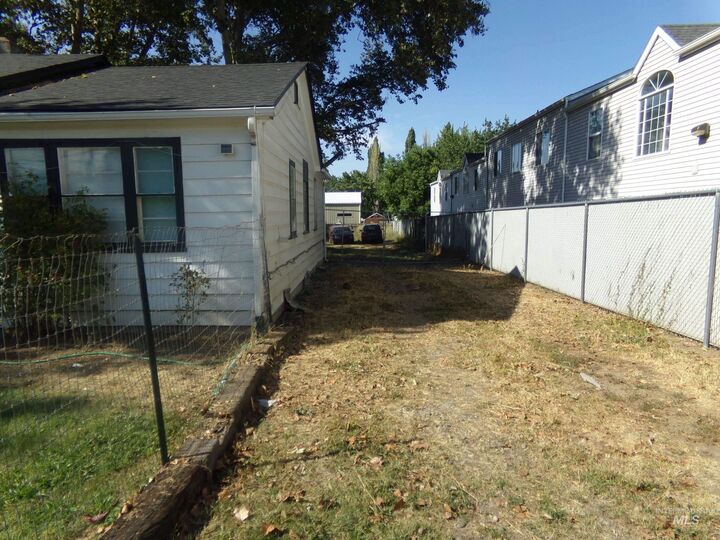 Property Photo: 1009 Burrell Ave ID 83501