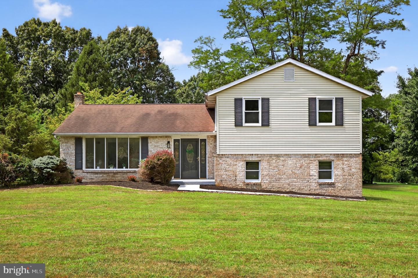290 Montclair Road  Gettysburg PA 17325 photo