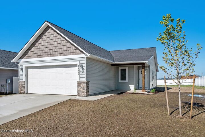 Property Photo: 921 Washington St ID 83868