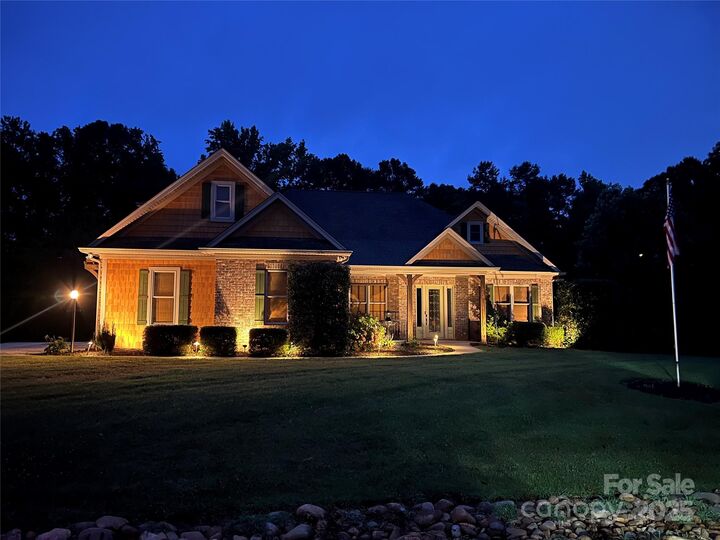 Property Photo: 175 Savannah Crossing Drive NC 28115