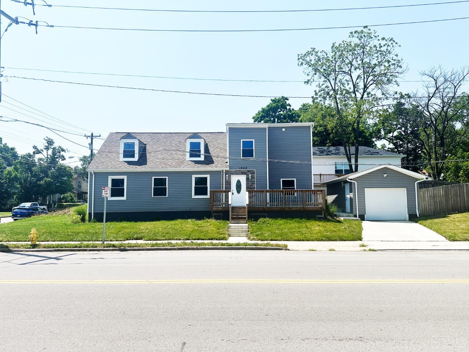 Property Photo: 1998 Fairfax Ave OH 45207