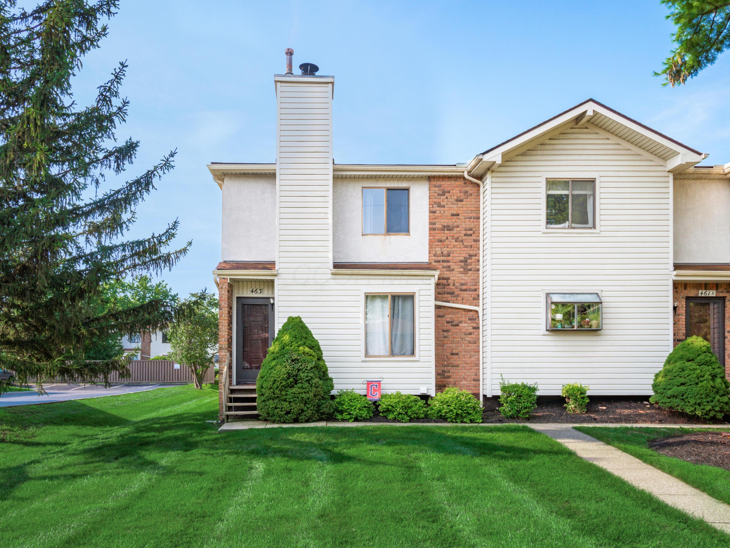 Property Photo: 463 E North Street OH 43085