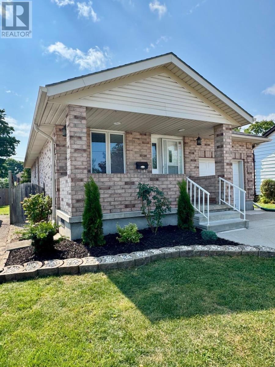 Photo de la propriété:  28 Teeple Street  ON N4S 3Y7 