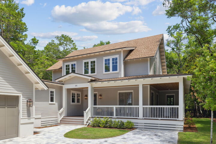 Property Photo: 35 E Headwater Trail FL 32459