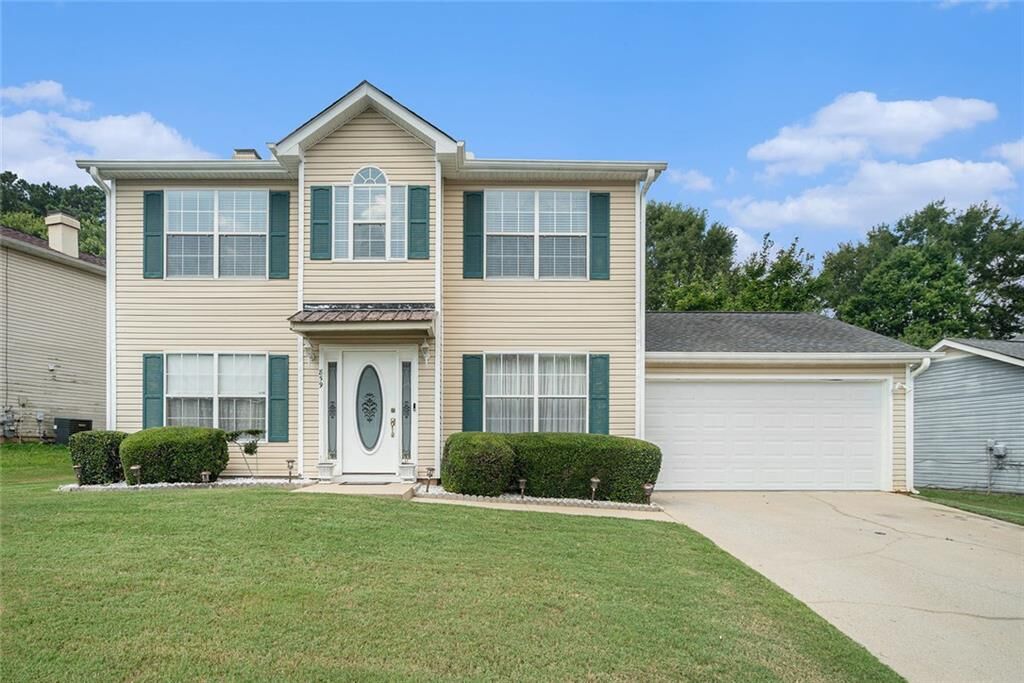 Property Photo: 859 Kilkenny Circle Circle GA 30058