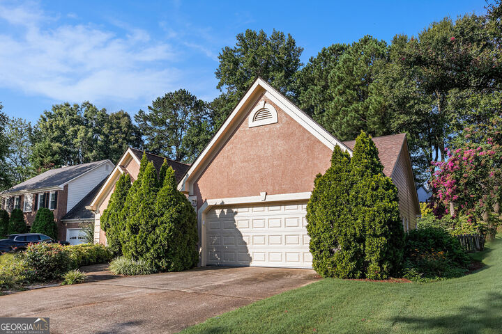Property Photo:  1576 Poplarwood Lane Northwest  GA 30043 