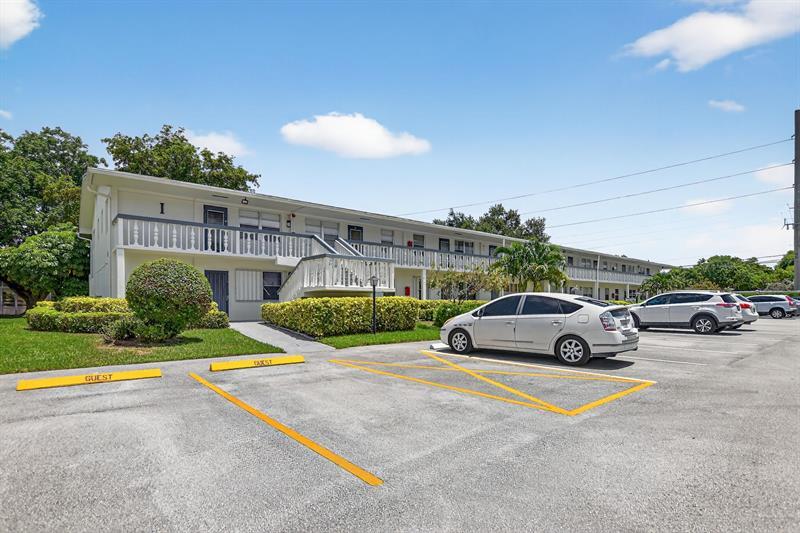 Property Photo: 186 Upminster I 186 FL 33442