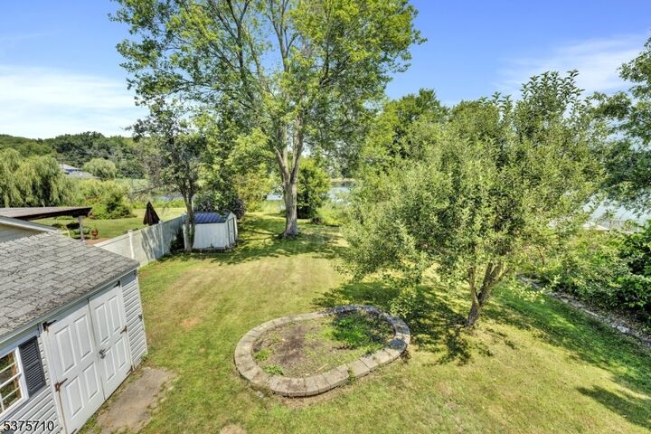 Property Photo:  7 Lake St  NJ 07422 
