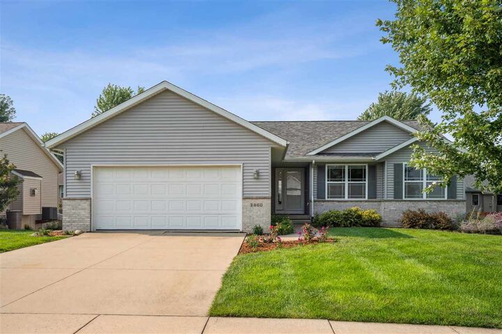 1460 Blacktail Ln  North Liberty IA 52317 photo