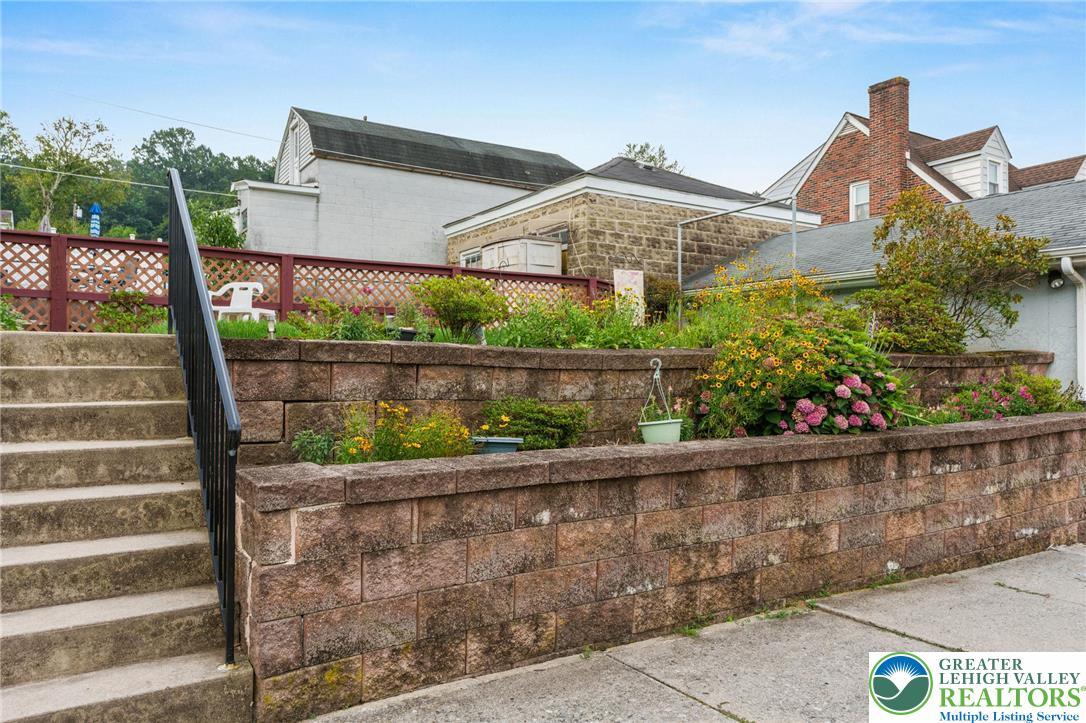 Property Photo: 700 S Bergen Street PA 18015
