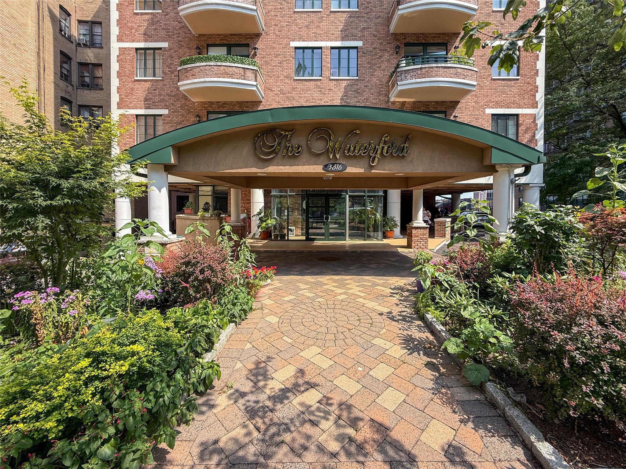 Property Photo:  3816 Waldo Avenue 3D  NY 10463 