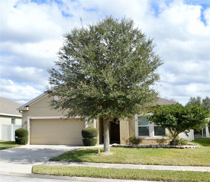 Property Photo:  2617 Limerick Circle  FL 32735 