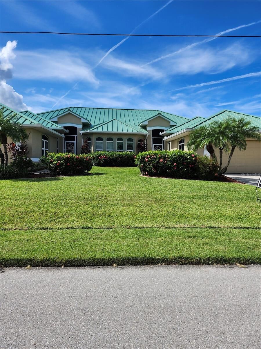 Property Photo:  1551 Atares Drive 112  FL 33950 