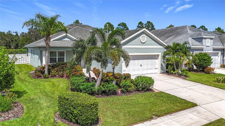 Property Photo: 1322 Thornbury Drive FL 34219
