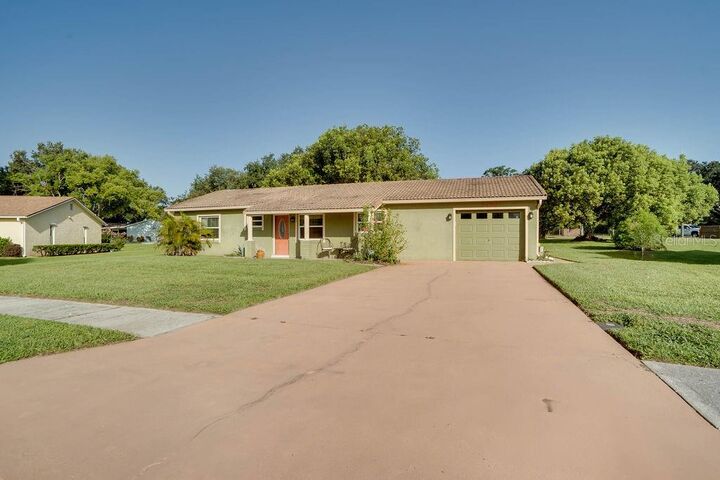 Property Photo:  8429 Jacqueline Court  FL 33541