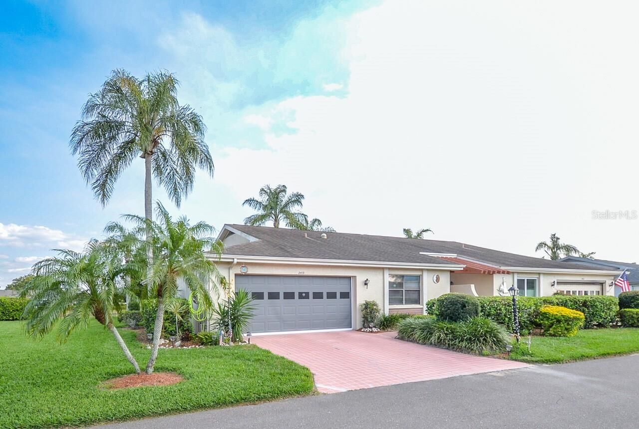 Property Photo:  2410 Lancaster Drive Na  FL 33573 