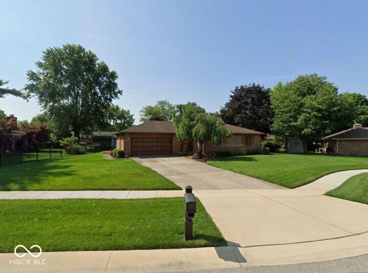 Property Photo: 3113 Cambridge Court IN 46142