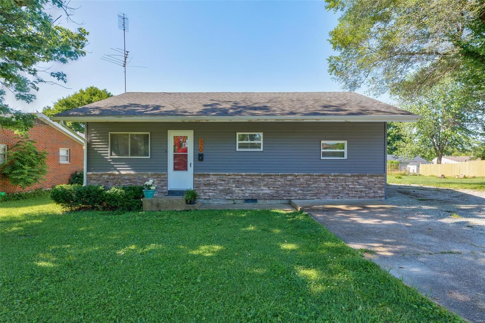 Property Photo: 320 Burks Road MO 63640