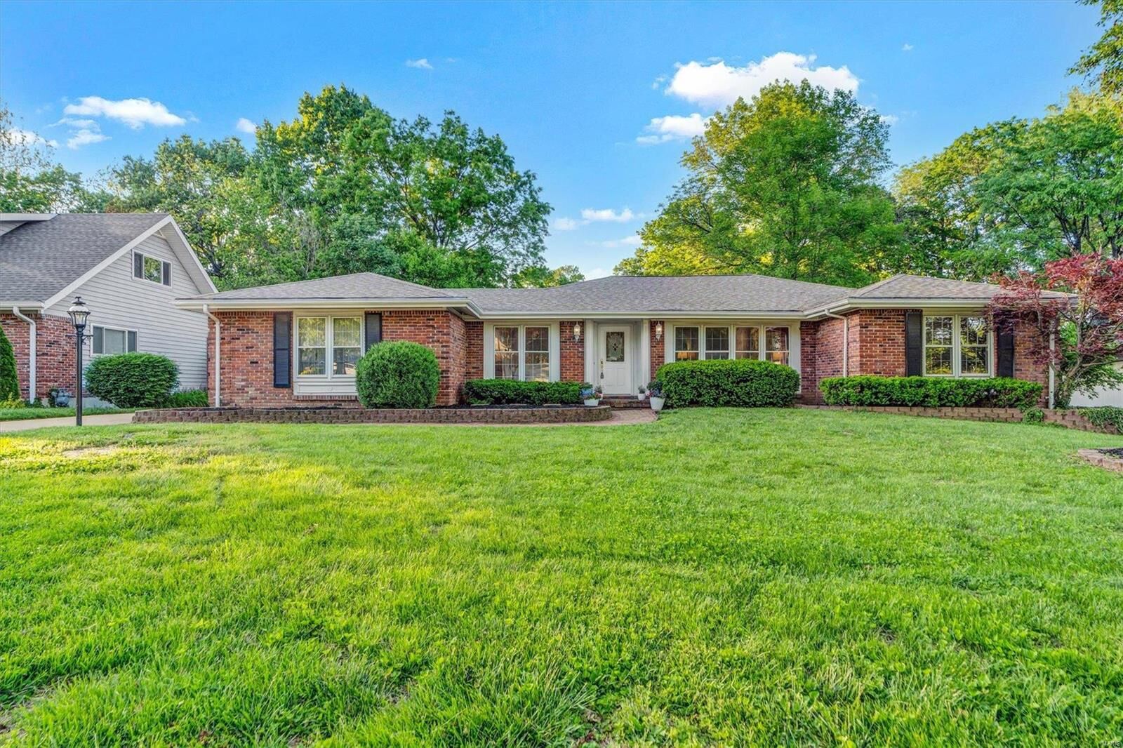 Property Photo:  42 Forestvale Drive  MO 63017 