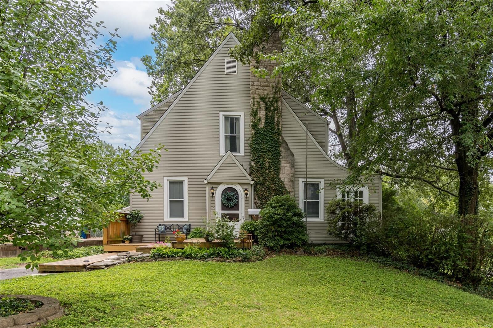 Property Photo: 342 Tiffin Avenue MO 63135