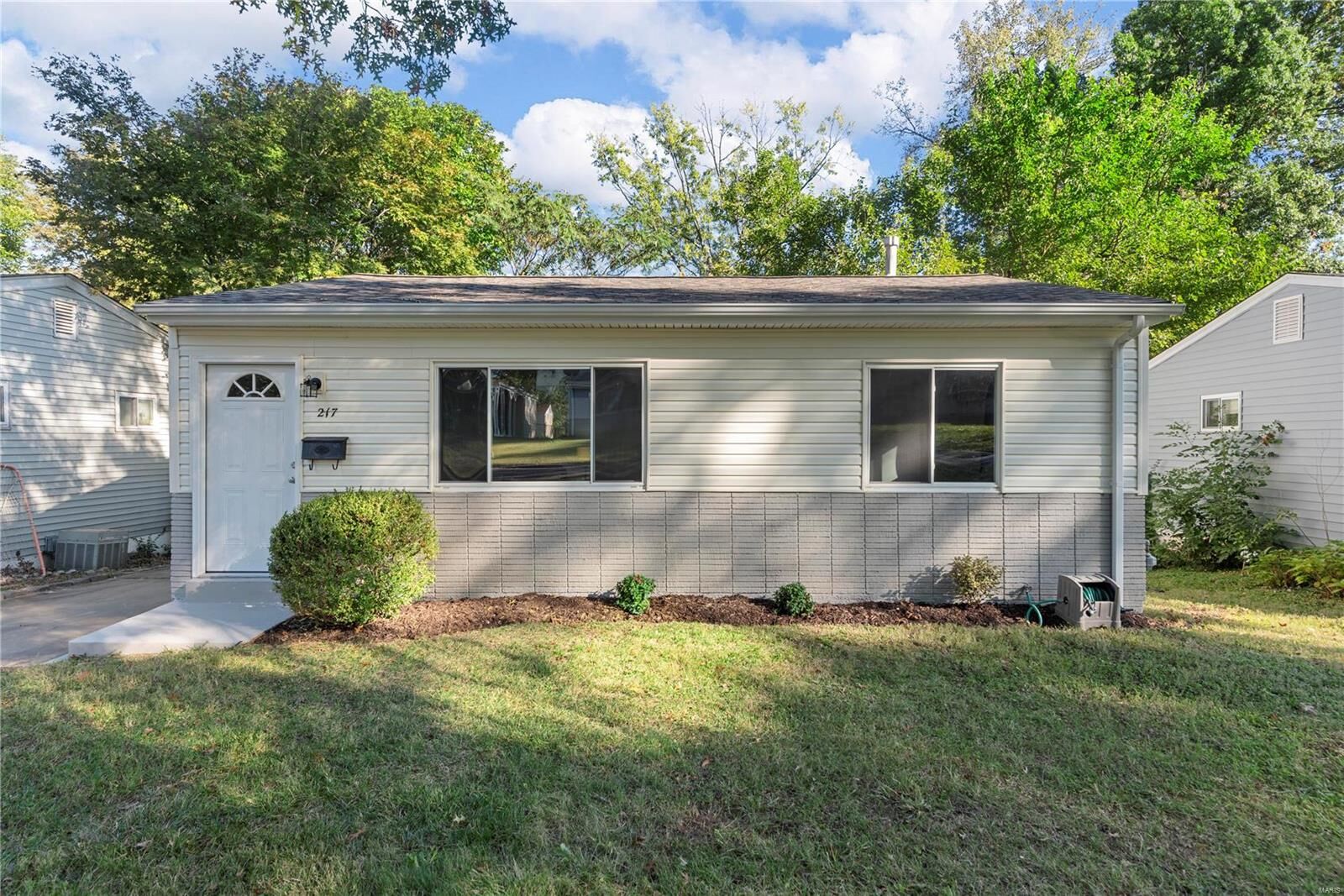 Property Photo:  217 Ballwin Avenue  MO 63021 