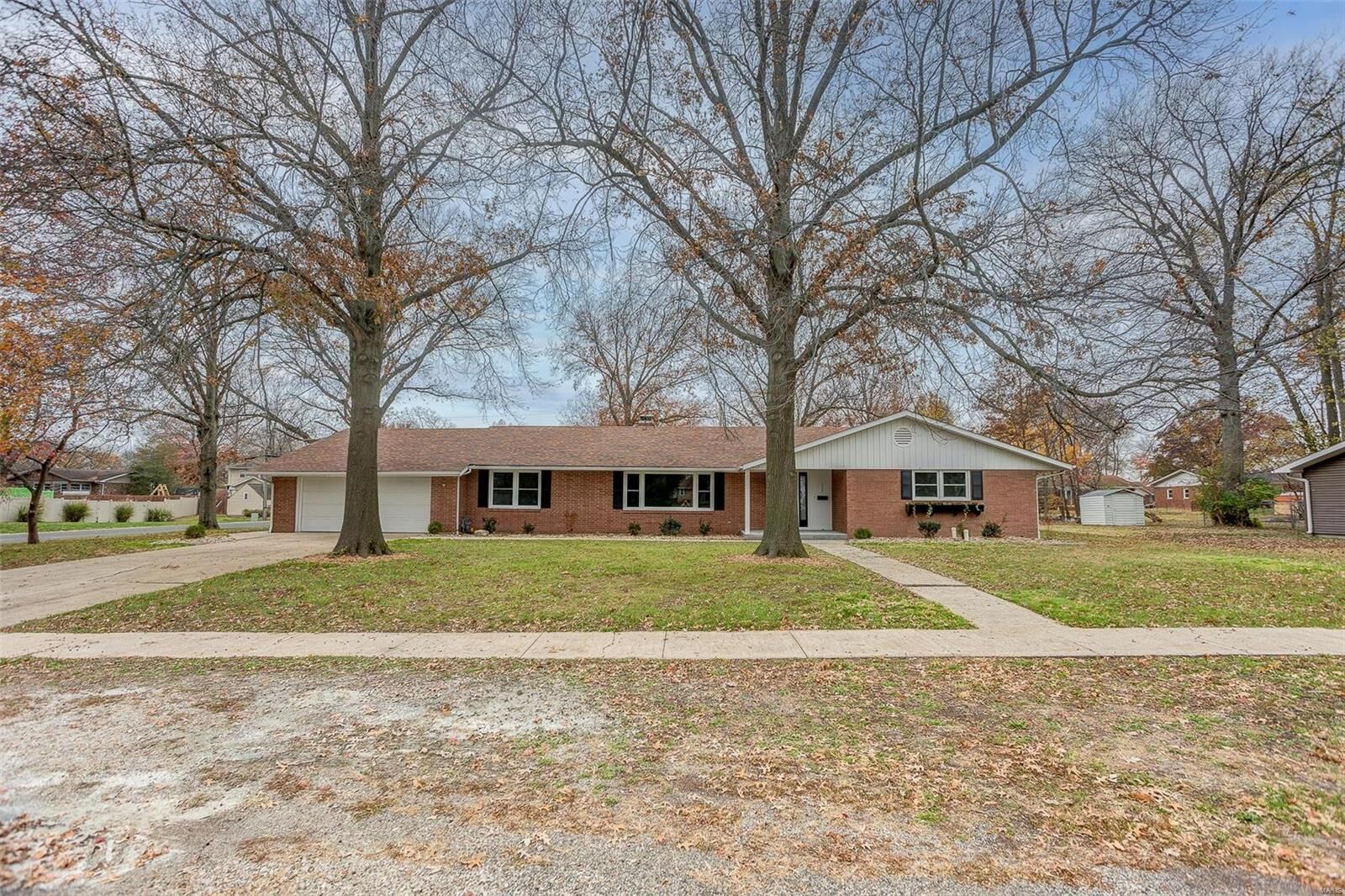 Property Photo:  339 N Franklin Street  IL 82088 