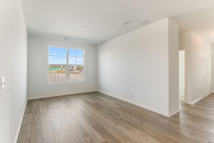 Property Photo:  730 Alberta Avenue  IL 60543 