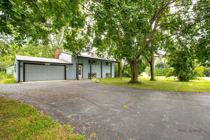 Property Photo: 35663 N Helendale Road IL 60041